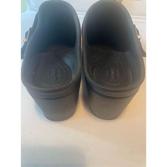 CROCs Clogs  - Picture 3 of 6